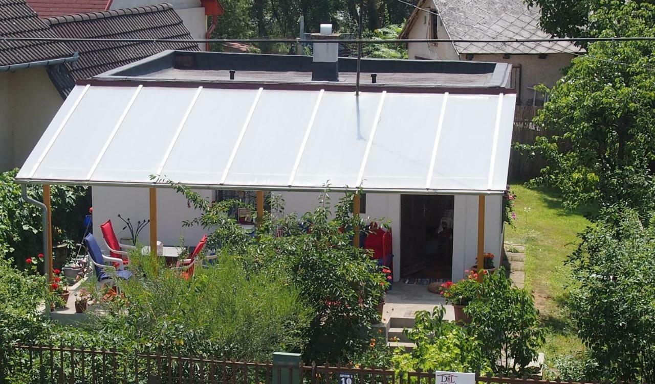 Deel Apartman Nyiregyhaza Exterior photo